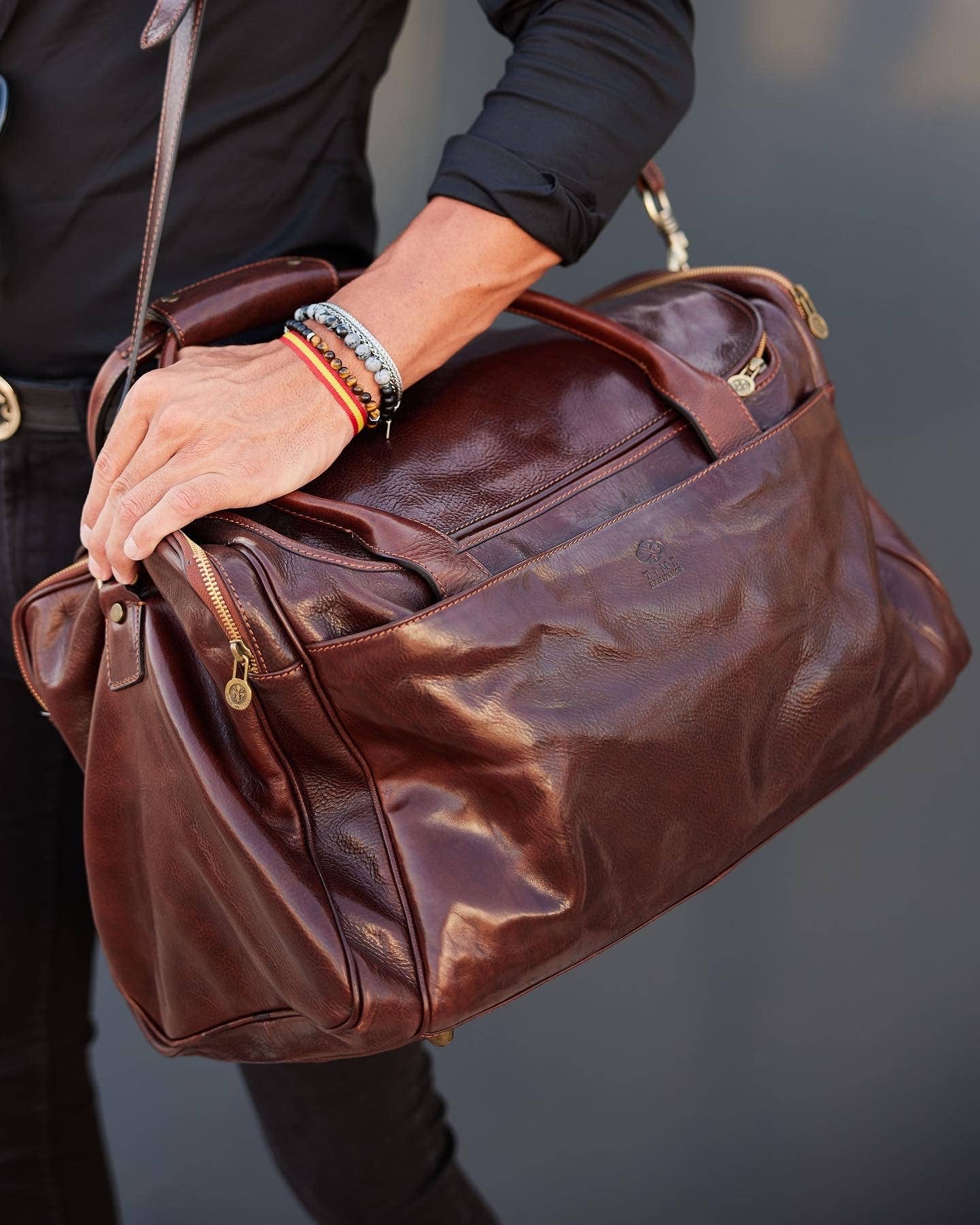 Large Brown Italian Leather Duffel Bag - The Hitchhikers