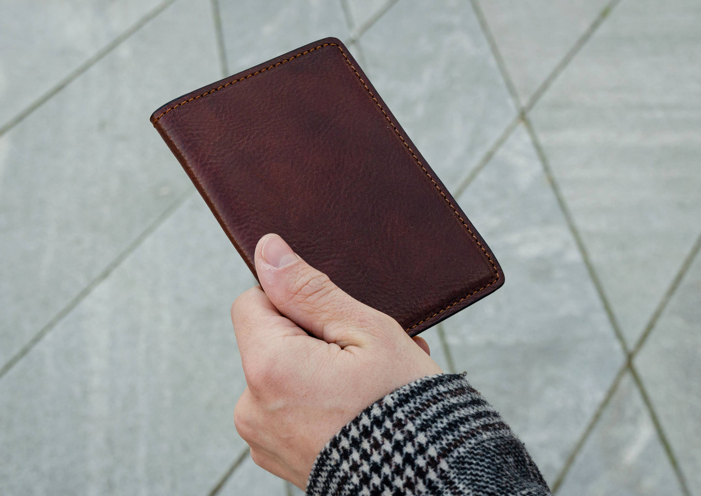 Brown Leather Passport Holder - Gulliver's Travels
